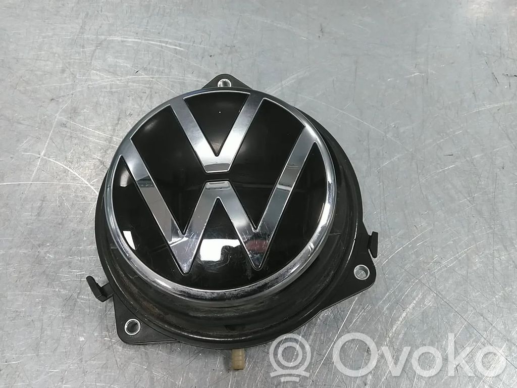 Volkswagen Golf VIII Uchwyt / Rączka otwierania klapy tylnej bagażnika 