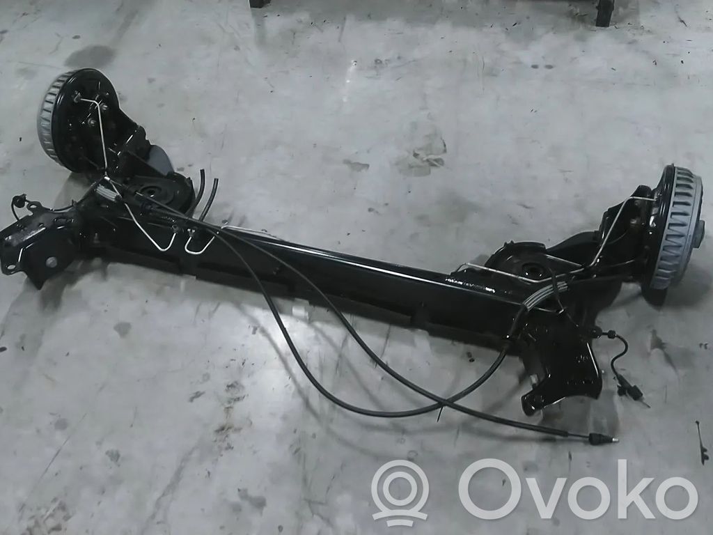 Eje trasero   555014530R,555012669R,555118822R