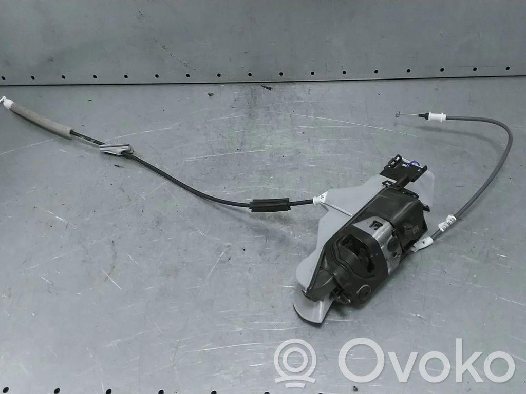 Opel Vivaro Zamek drzwi przednich 