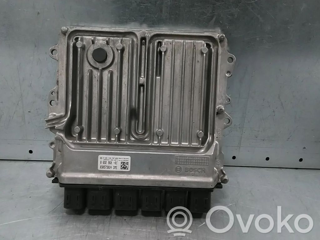 BMW 5 G30 G31 G38 Engine control unit/module 
