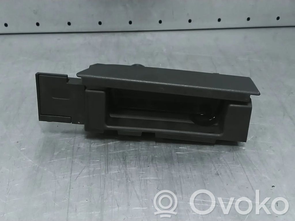 Renault Kangoo III Uchwyt / Rączka otwierania klapy tylnej bagażnika 