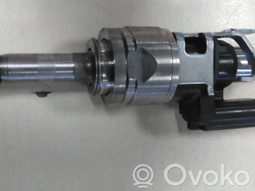 Volvo XC60 Fuel injector 