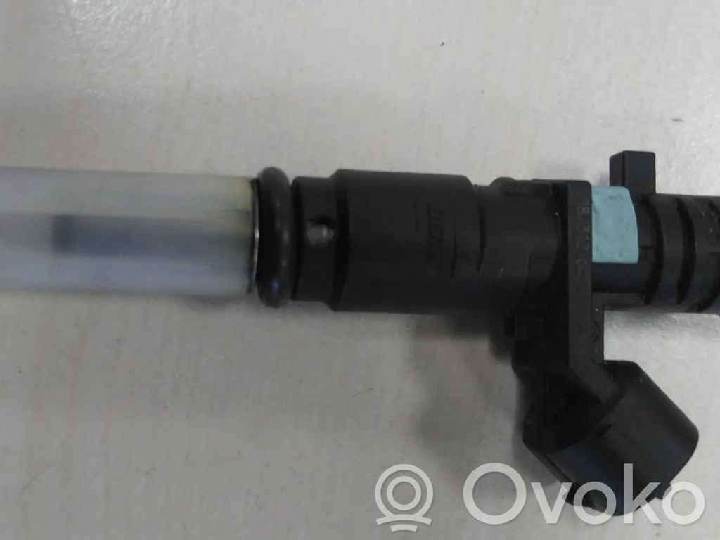 Dacia Sandero Fuel injector 