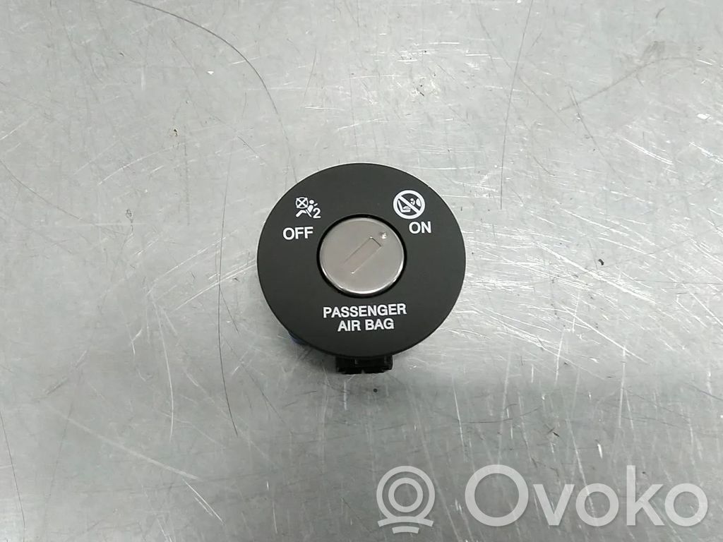 Hyundai Tucson IV NX4 Interruptor de encendido/apagado del airbag de pasajero 