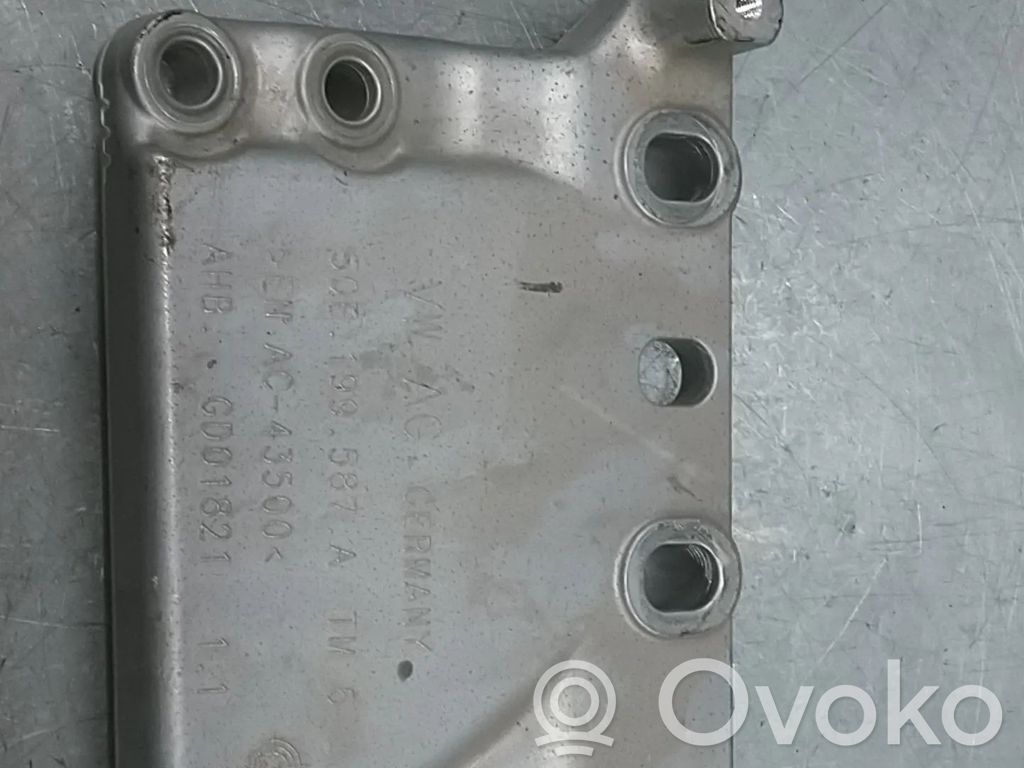 Volkswagen Golf VII Soporte de montaje del motor 
