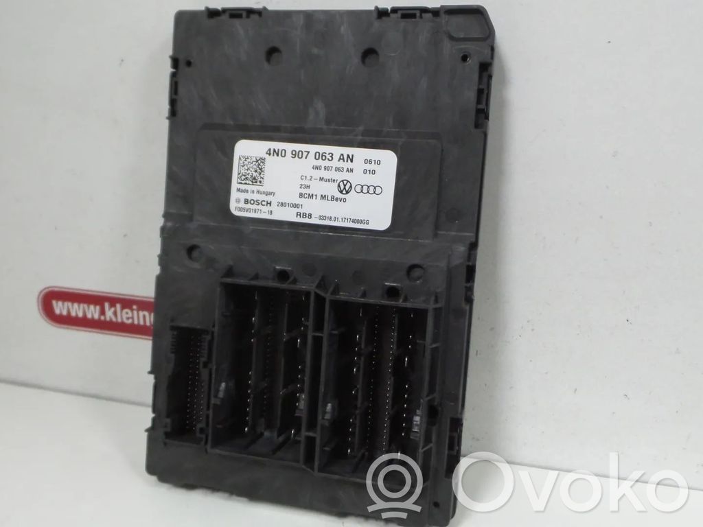 Audi A8 S8 D5 Katvealueen valvonnan ohjainlaite (BSM) 