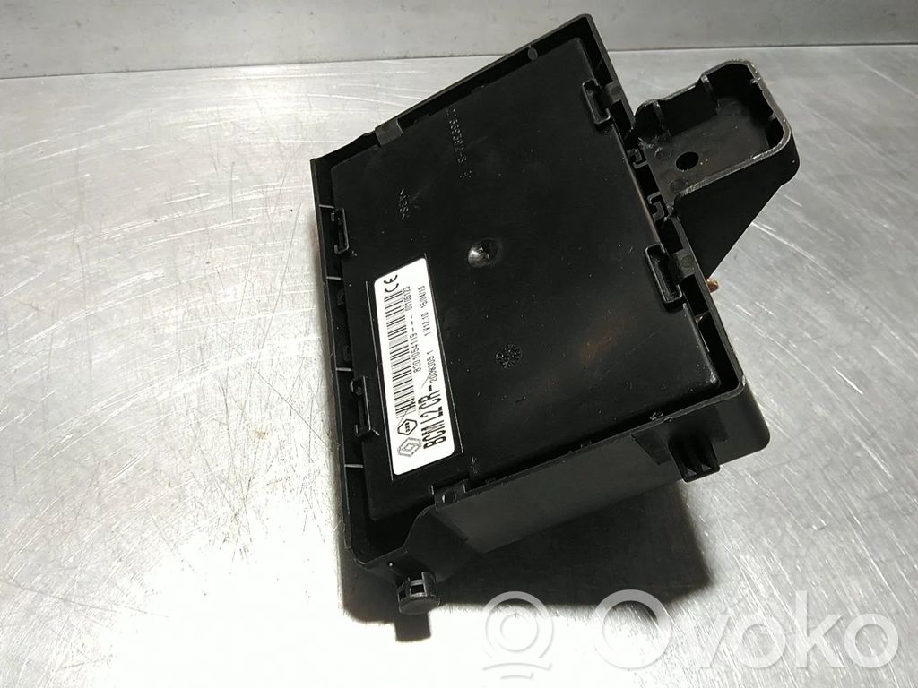 Renault Clio III BSM Control unit 