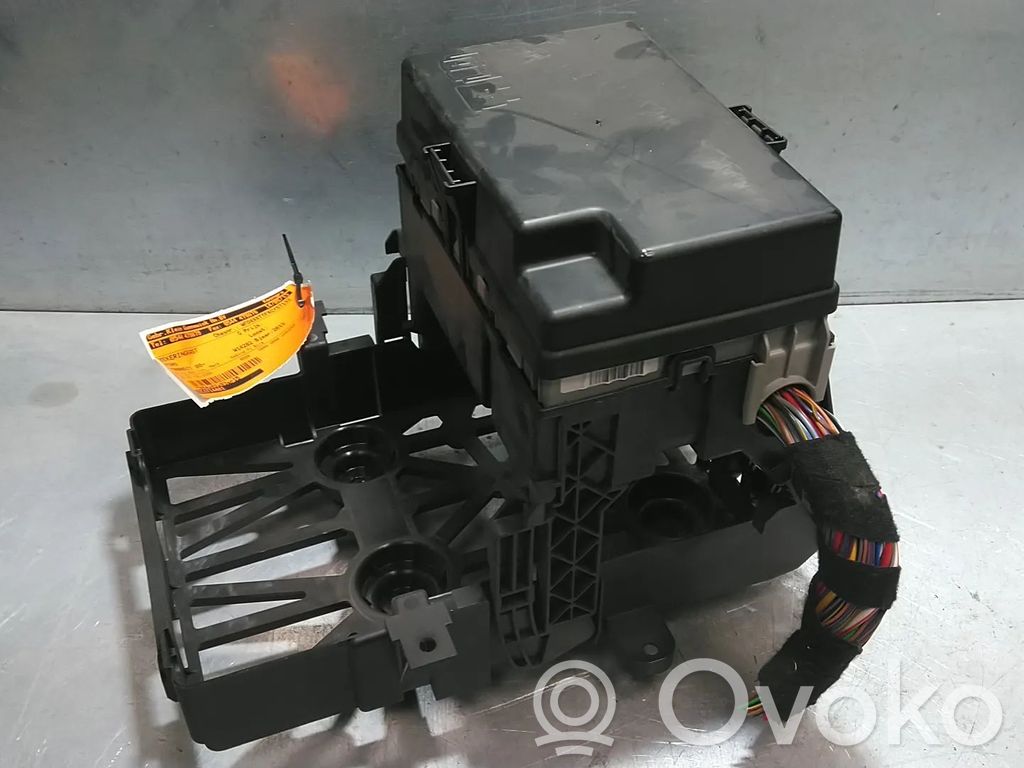 Ramka / Moduł bezpieczników   CC1T14401,CC1T14401MLF