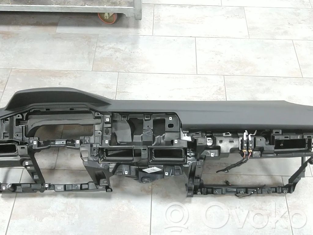 Volkswagen Golf VIII Cruscotto 