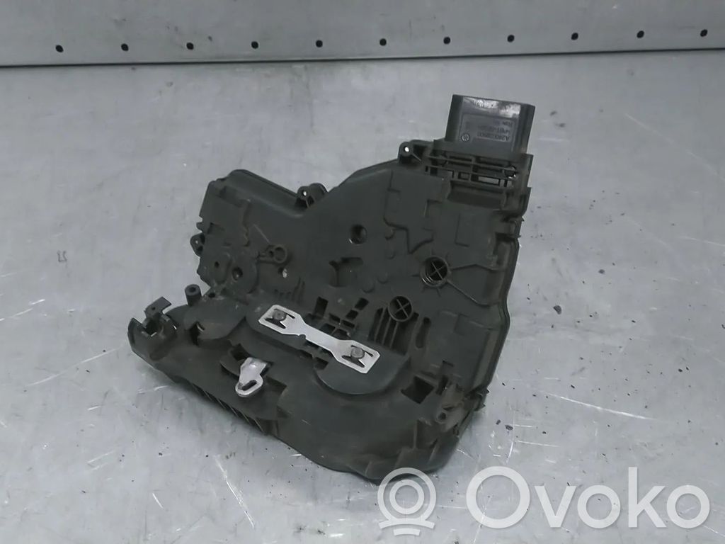 Seat Alhambra (Mk2) Rear door lock 