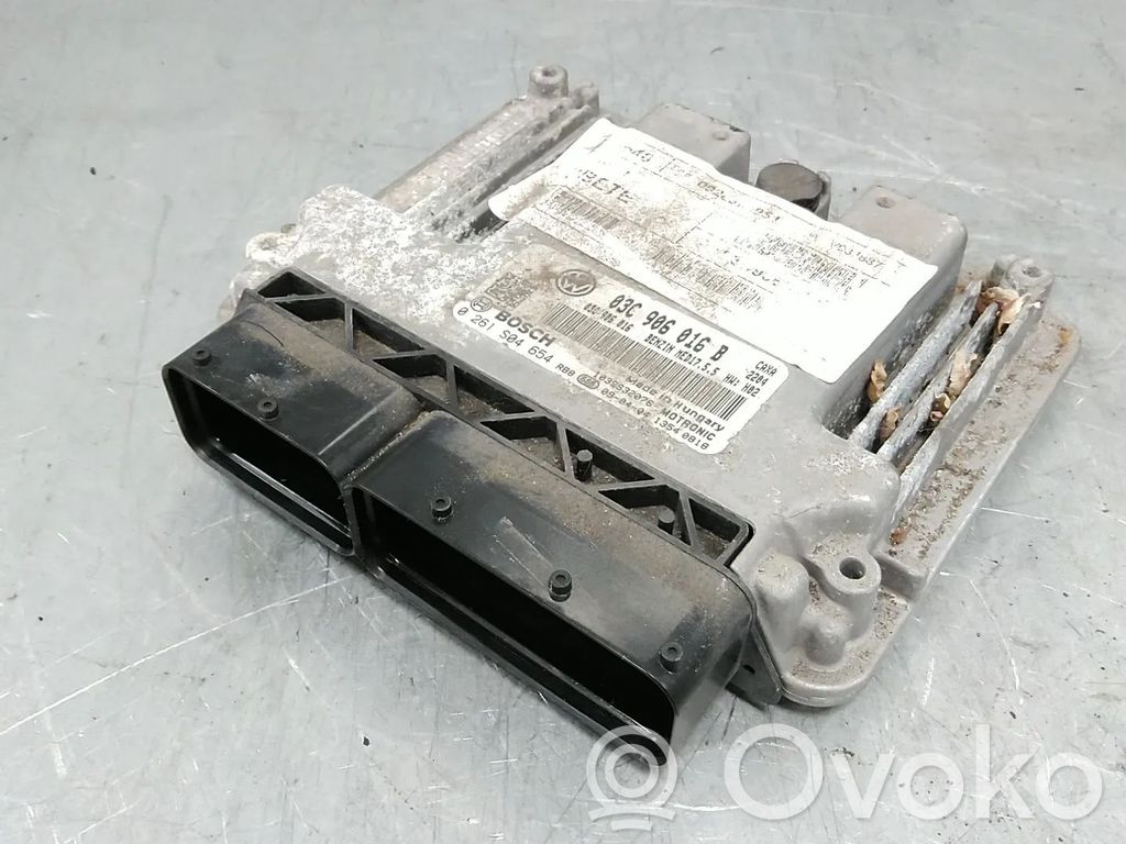 Volkswagen Scirocco Variklio valdymo blokas 