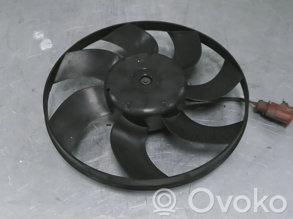 Volkswagen PASSAT B6 Convogliatore ventilatore raffreddamento del radiatore 