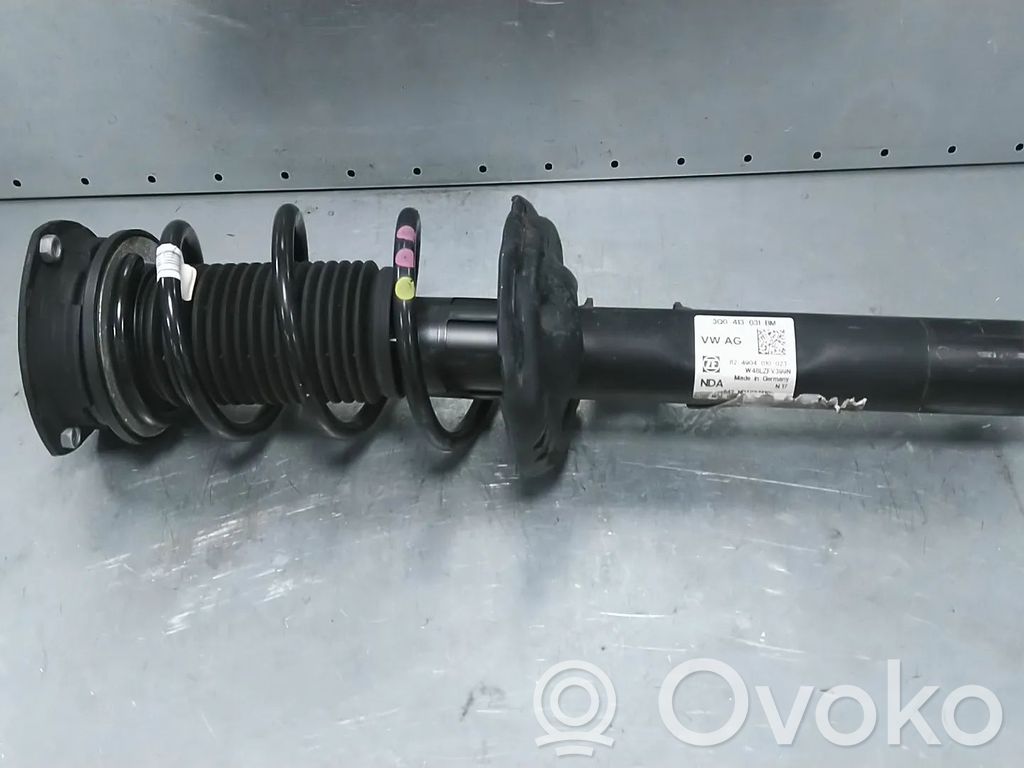 Volkswagen PASSAT B8 Amortyzator przedni 