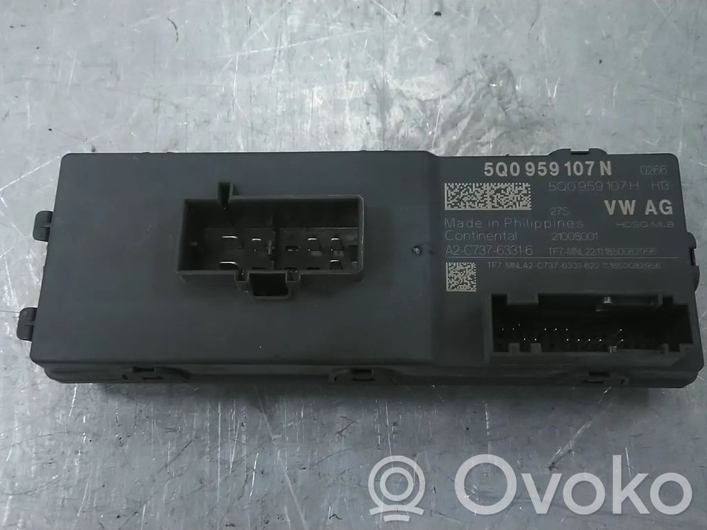 Volkswagen T-Roc Tailgate/trunk control unit/module 