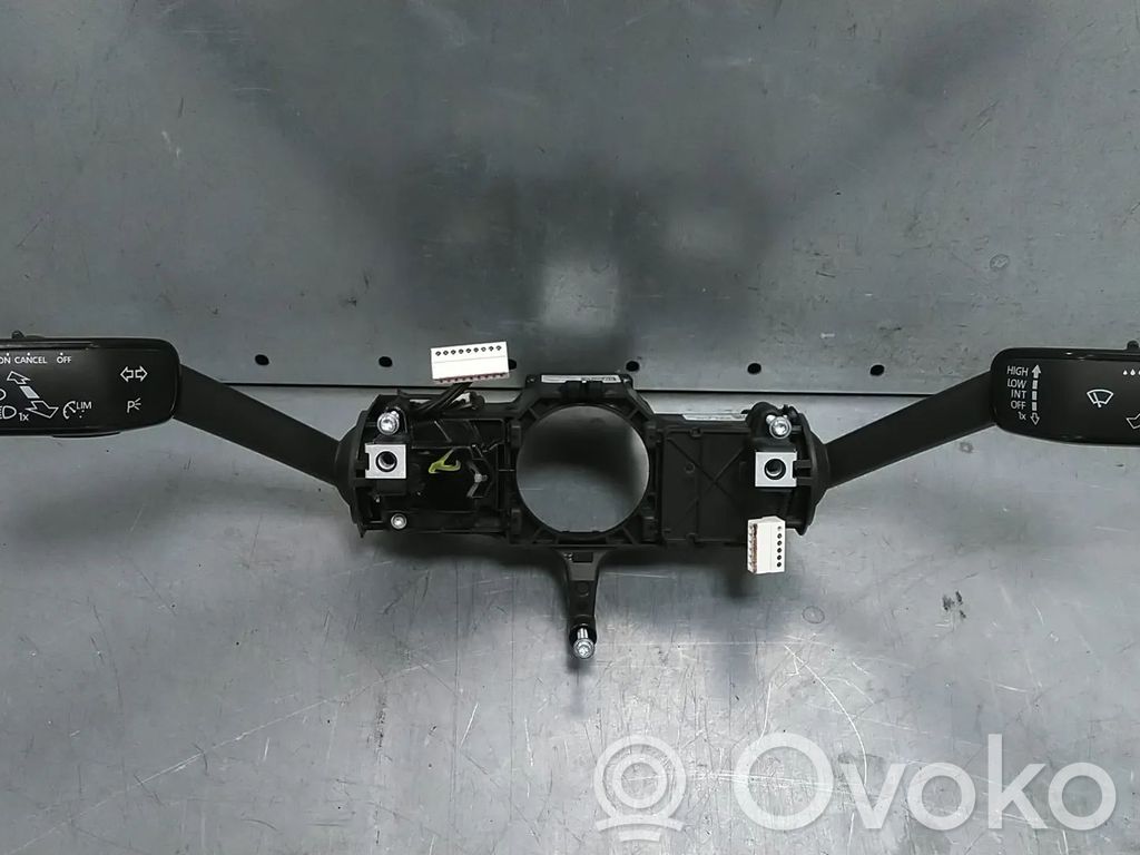 Seat Ateca Interruptor/palanca de limpiador de luz de giro 
