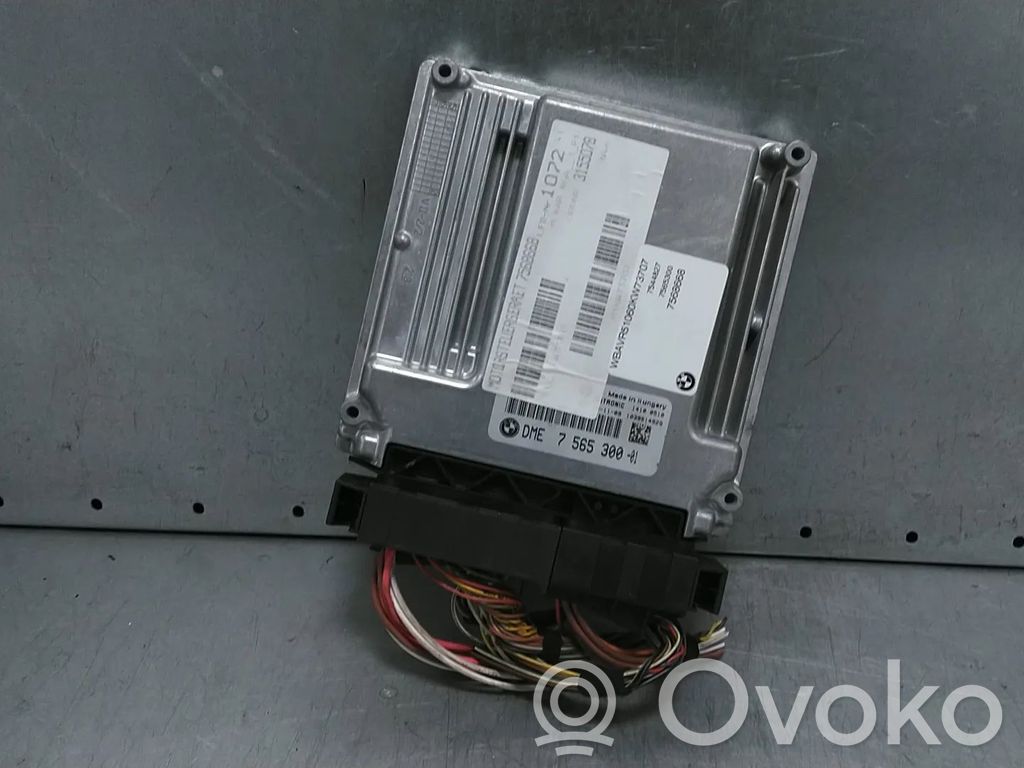 BMW 3 E90 E91 Variklio valdymo blokas 