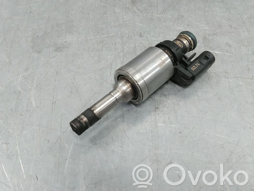 Ford Focus Fuel injector 