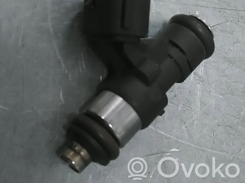 Volkswagen Up Fuel injector 