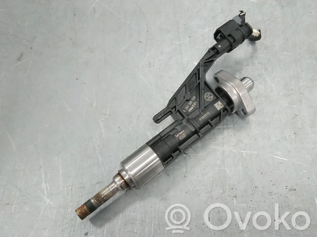 BMW 5 G30 G31 G38 Fuel injector 