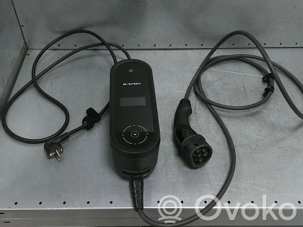 Audi A3 S3 8V Moduł ładowania bezprzewodowego 
