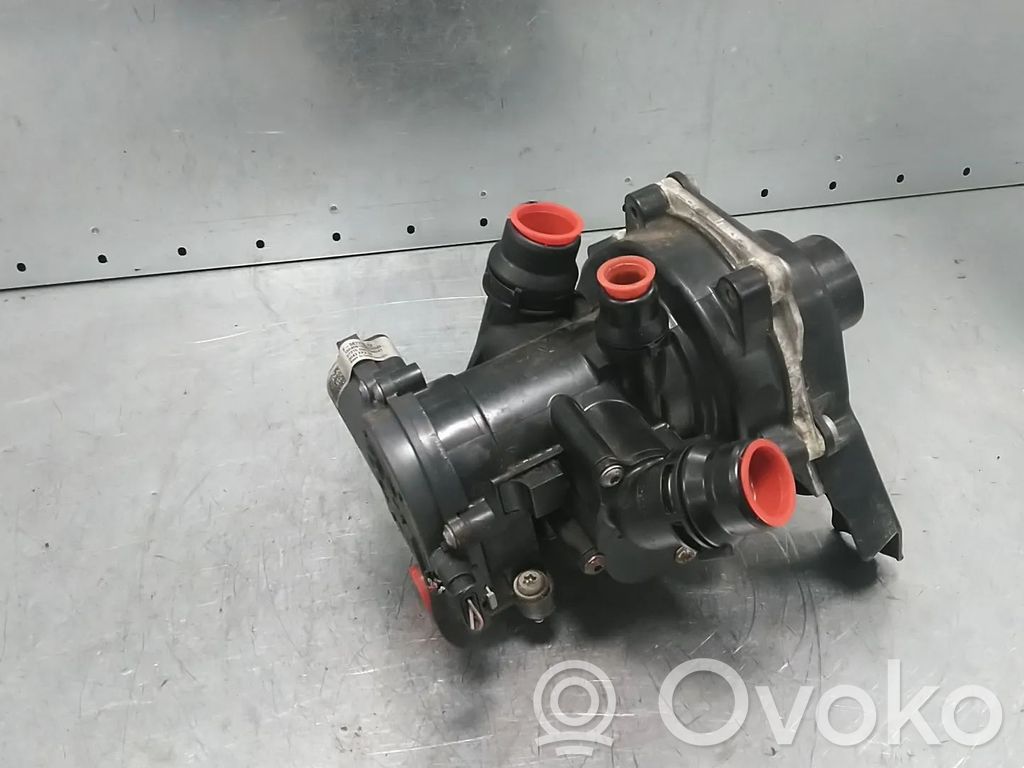 Audi A6 S6 C7 4G Vesipumppu 