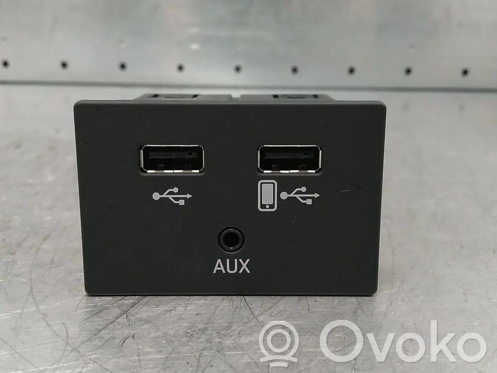 Audi A6 S6 C7 4G Șurub fixare roată de rezervă 