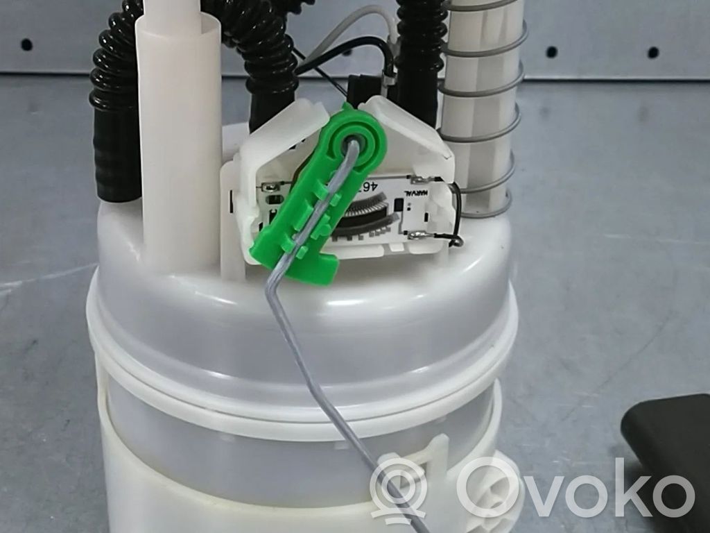 Renault Twingo II Pompa carburante immersa