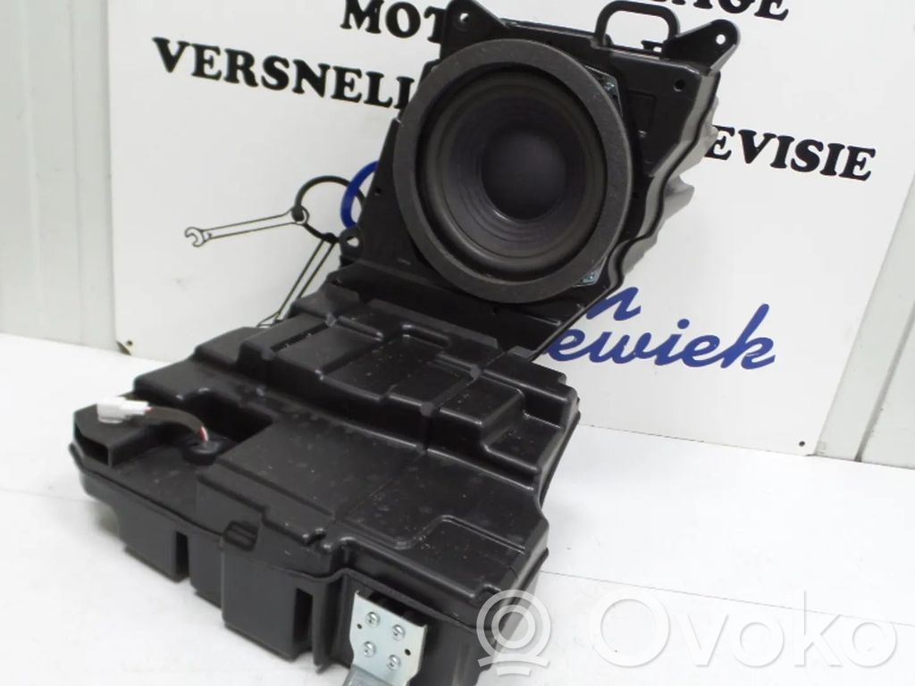 Lexus RX 450H Etuoven kaiutin 