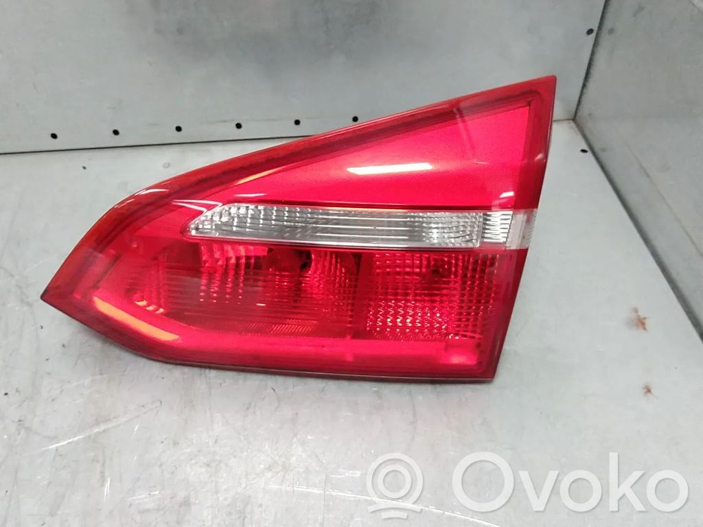Ford Focus Aizmugurējais lukturis virsbūvē 