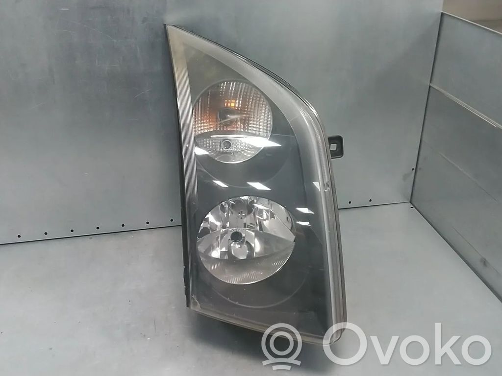 Volkswagen Crafter Lampa przednia 
