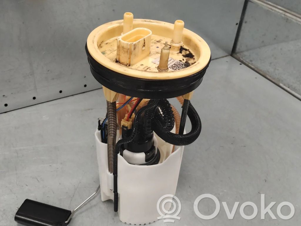 Volkswagen Crafter Pompă combustibil în rezervor 