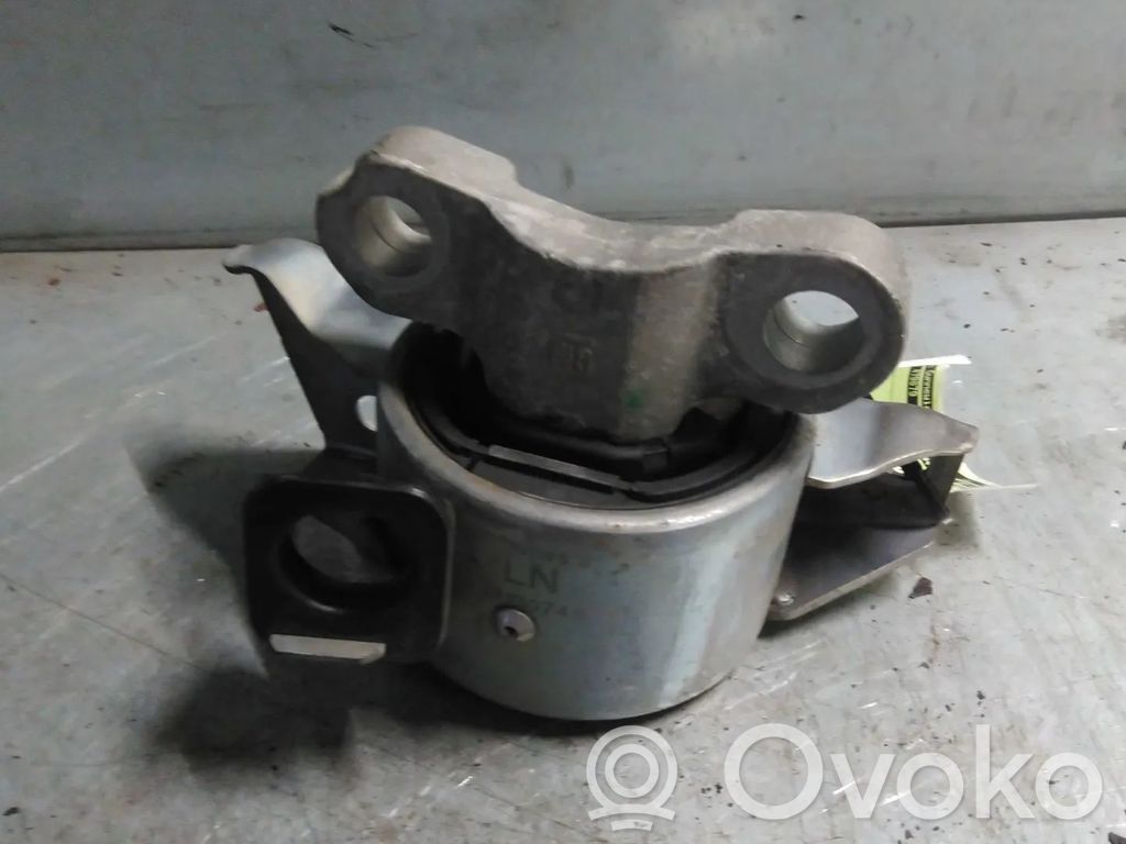 Opel Corsa D Engine mount bracket 