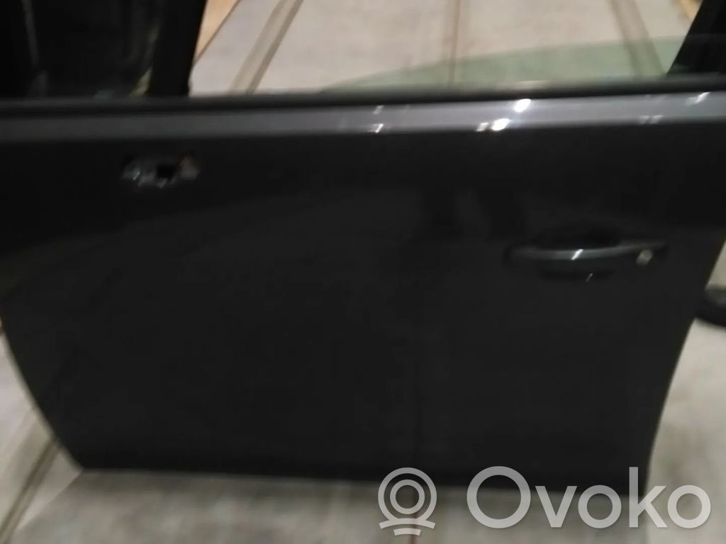 Opel Meriva B Drzwi przednie 