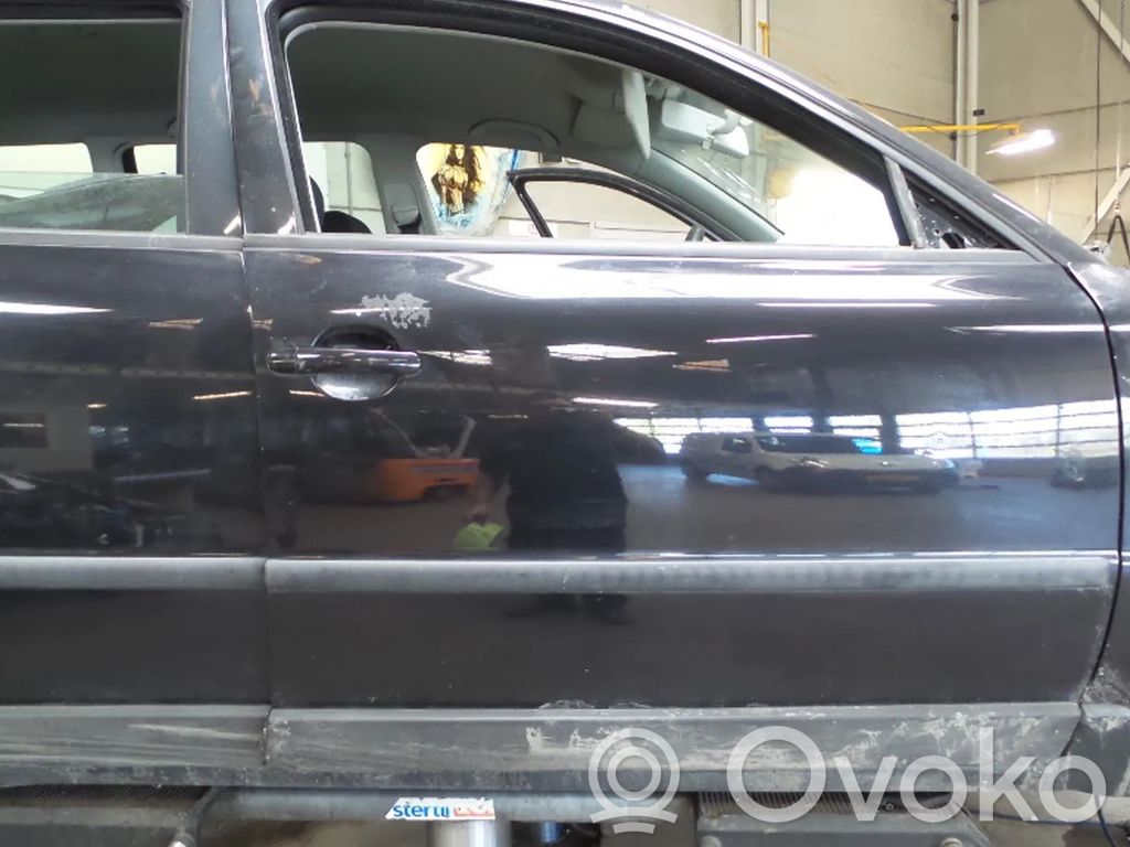 Volkswagen PASSAT B5 Puerta delantera 
