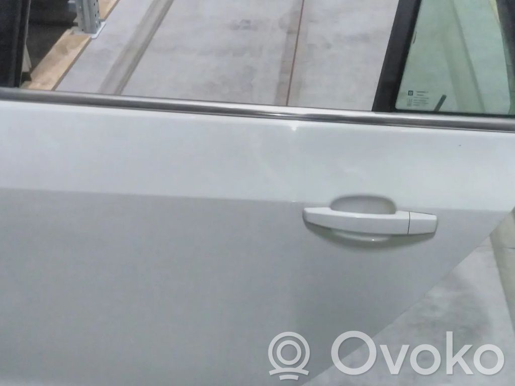 Opel Insignia A Puerta trasera 