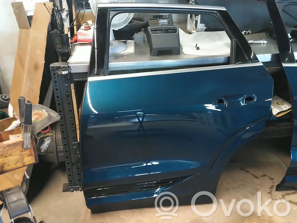 Audi e-tron Galinės durys 