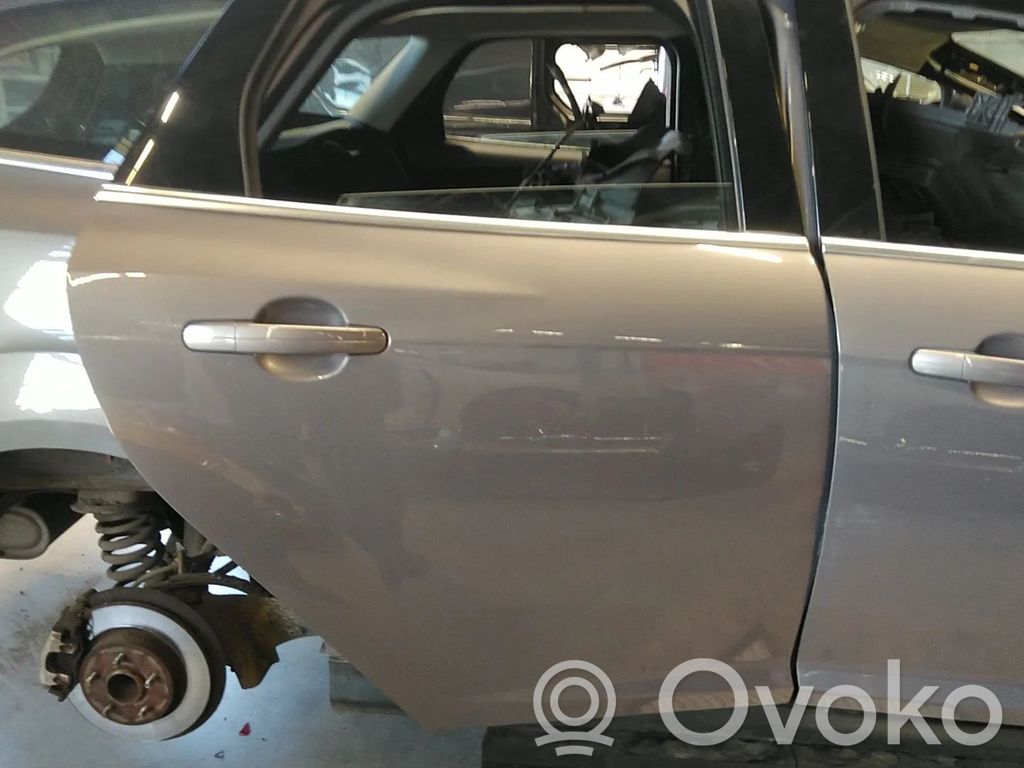 Ford Focus Galinės durys 