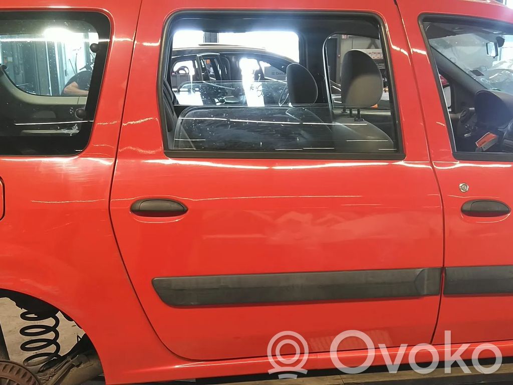 Dacia Logan I Puerta trasera 