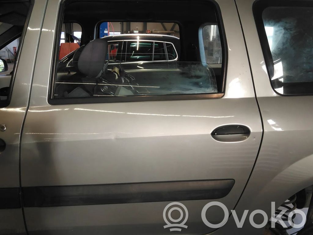 Puerta trasera   821017307R