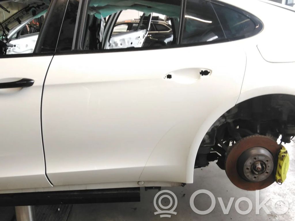 Porsche Panamera (971) Puerta trasera 