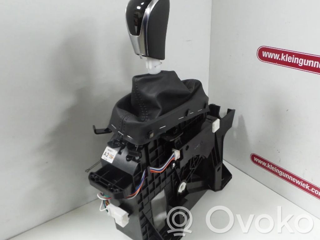 Nissan X-Trail T32 Gear shifter/selector 