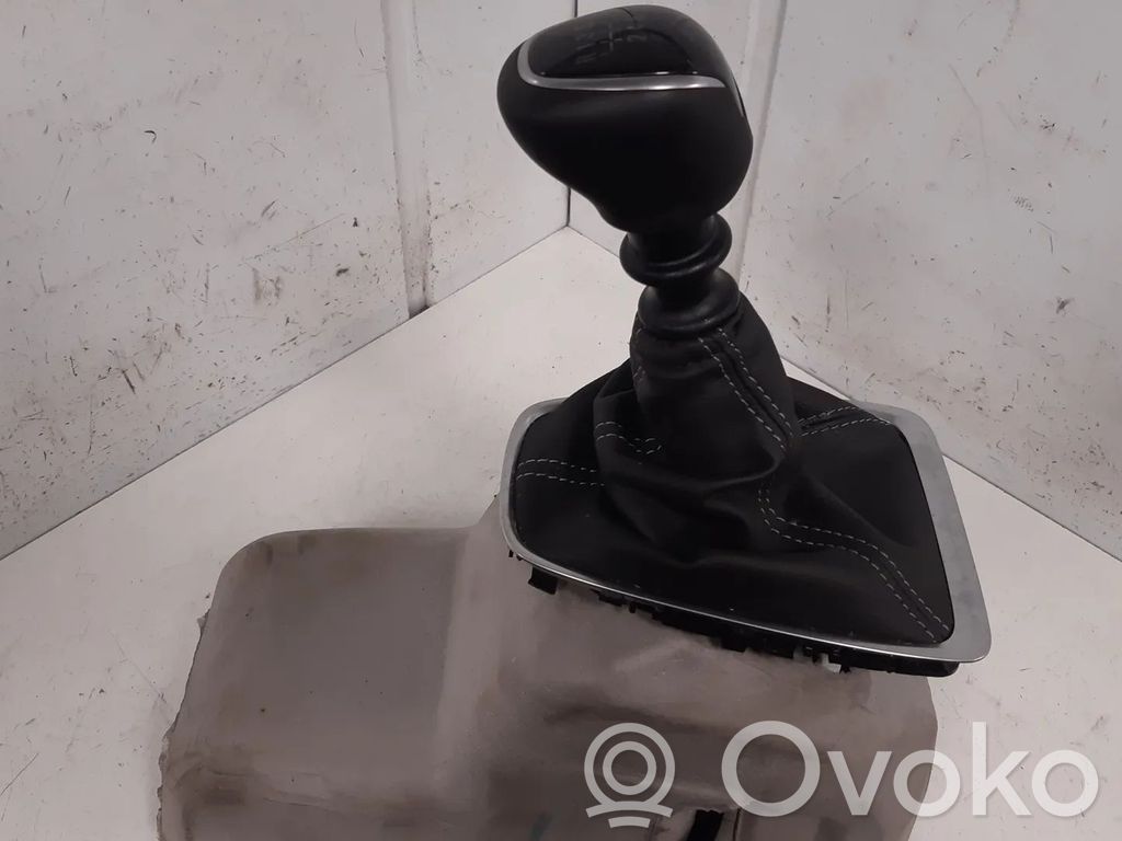 Opel Crossland X Gear shifter/selector 