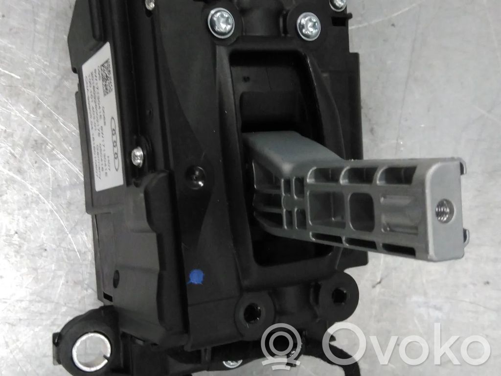 Audi A4 S4 B9 Gear shifter/selector 