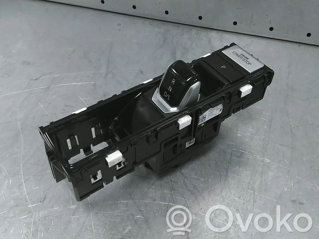 Volkswagen Golf VIII Gear shifter/selector 