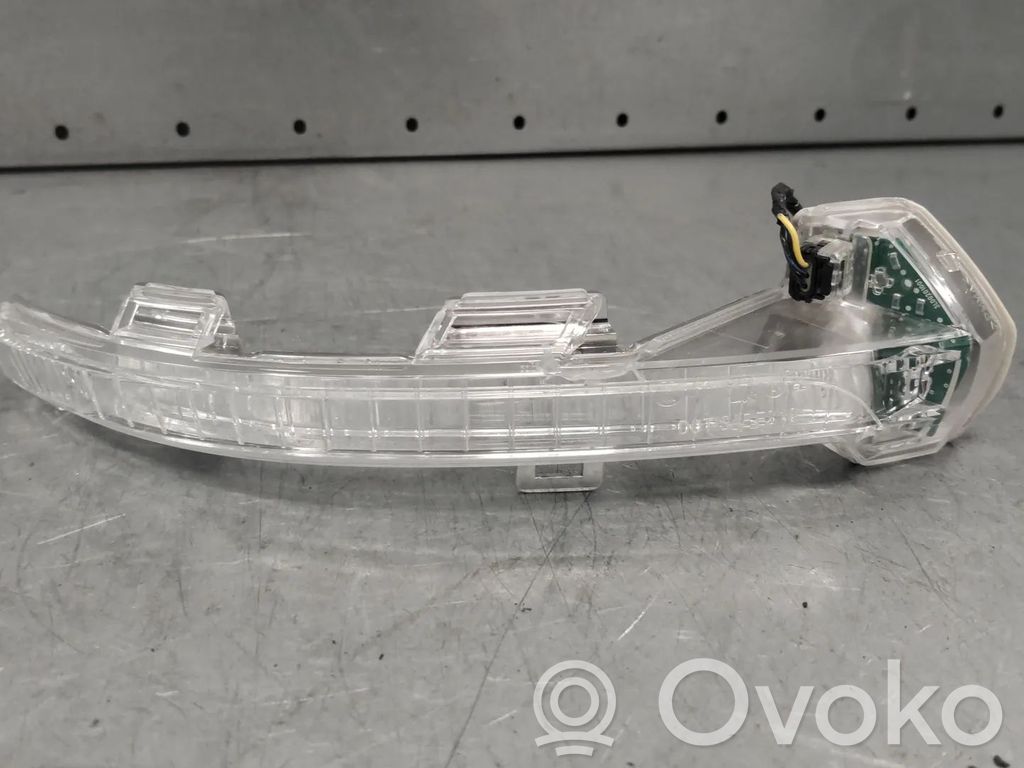 Volkswagen Golf VIII Front door wing mirror part 