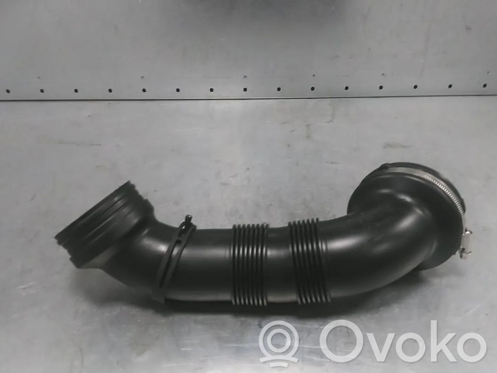 Volkswagen Golf VIII Einzelteil Lufteinlasskanal 