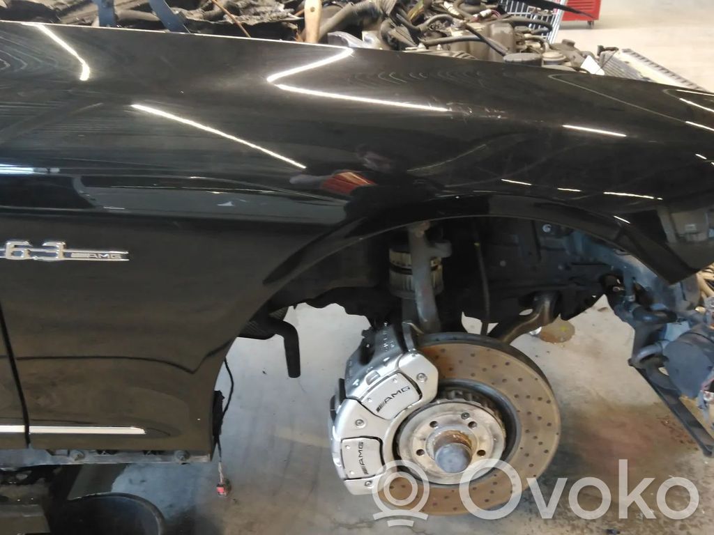 Mercedes-Benz CL C216 Błotnik przedni 