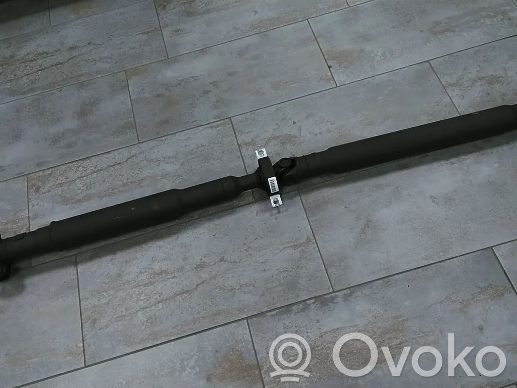 BMW 5 G30 G31 G38 Środkowy wał napędowy 
