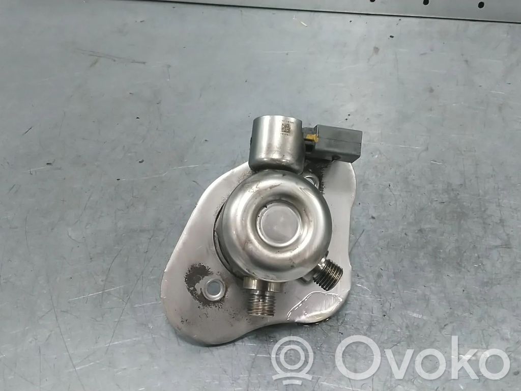BMW 1 E81 E87 Fuel injection high pressure pump 
