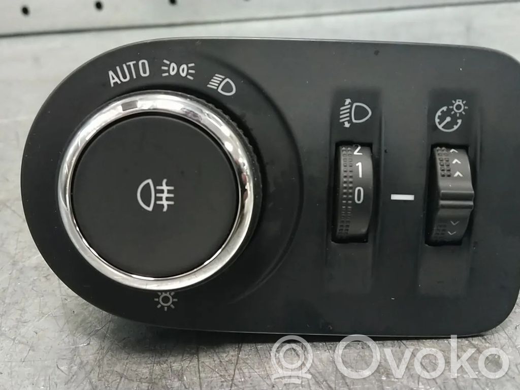 Opel Corsa F Altra parte interiore